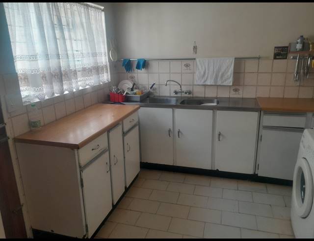 4 BEDROOM HOUSE FOR SALE IN RUSTENBURG CENTRAL
